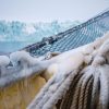 Zeilschip Noorderlicht voor de Lilliehookbreen, Spitsbergen